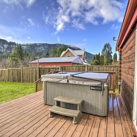 Lakefront Cabin With Stunning Mountain Views And Dock! Mineral 外观 照片